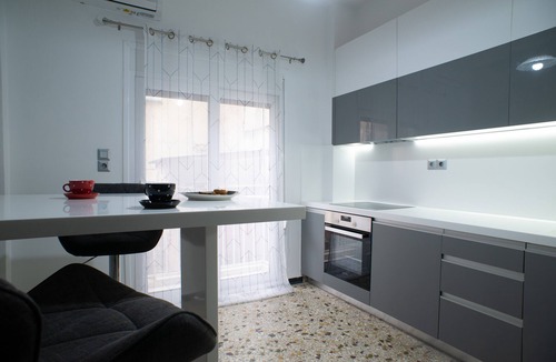 Petralona Condo | Modern - Lux 1 Bedroom Condo 15 m from Acropolis