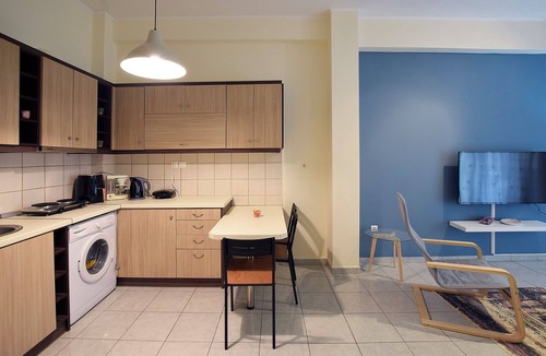 Aigaleo Apartment | Modern Metro Apartment – 20m from Egaleo Metro | 2BR | Sleeps 4