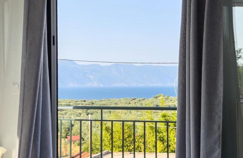Arkitsa Apartment | Modern Sea View Apartment - Arkitsa Rentals