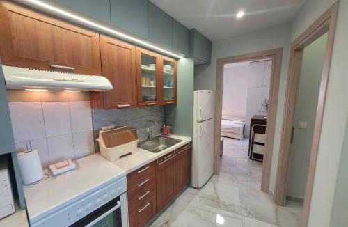 Nea Playia Apartment | Modern, spacious apartment by the sea