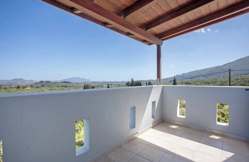 Agia Marina House | Modern Villa with 3 Bedrooms, 2 Baths & Unforgettable Island Views