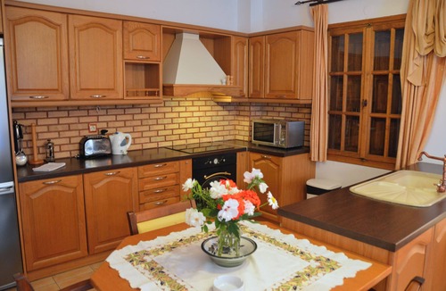 Lesbos Apartment | molivos hills