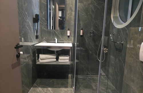 Tirana Hotel | Mondial Hotel