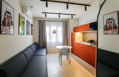 Psirri Apartment | Mooeve Psyri Spacious Apartments 10 pax