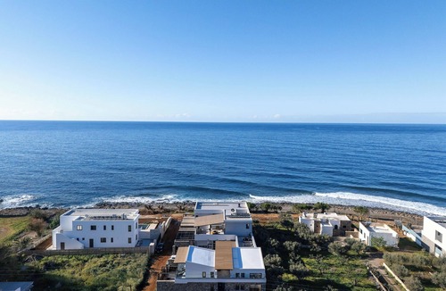 Koutsouras Villa | Moonlight Circe Villa– Coastal Olive Grove Retreat