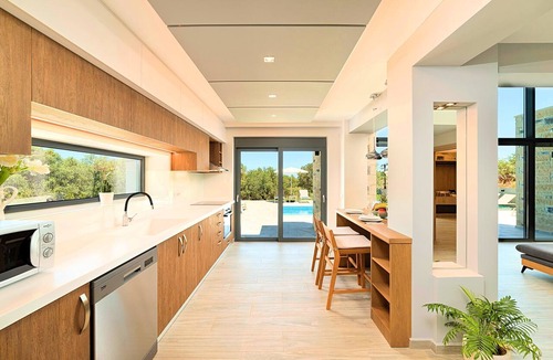 Mathes Villa | Moonlight Maxima Villa 2 Heated Pools 30 guests
