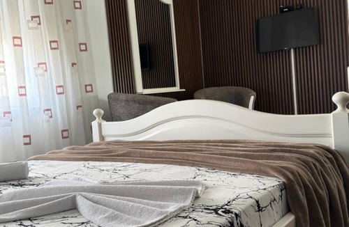 Çagllavicë Hotel | Motel Albatros