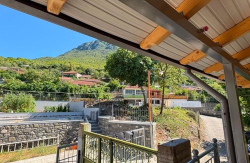 Albania Cabin | Mountain House Përmet