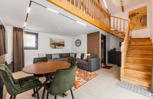 Dajt Villa | Muraga Villas by PikHost