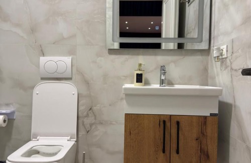Tirana Hotel | Muret Mistike