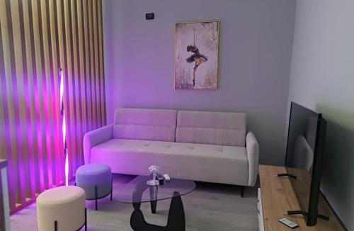 Mbrostar-Urë Apartment | My Daily Home