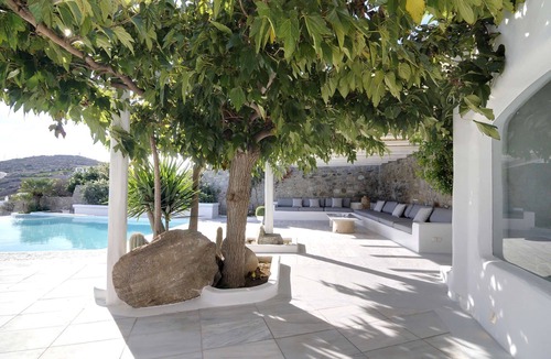 Agios Ioannis Villa | My Rental Homes - Villa Andy 80mt from the sea front with private pool