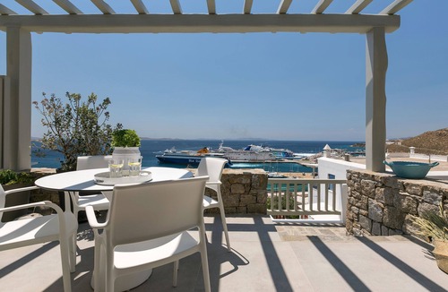 Tourlos Villa | My Rental Homes - Villa Oscar in luxury complex, with shared pool, sea view