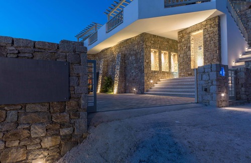 Tourlos Villa | My Rental Homes - Villa Oscar in luxury complex, with shared pool, sea view