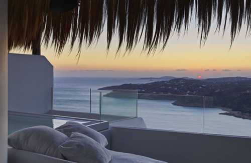 Elia Hotel | Myconian Panoptis Escape - Small Luxury Hotels of the World