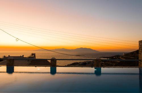 Agios Ioannis Villa | Myrovi Sunset Villa - Sea View & Pool in Kanalia