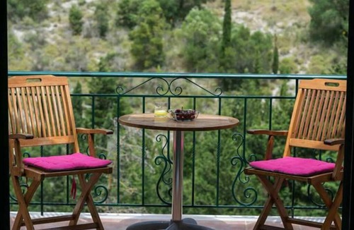 Dhrakata Apartment | Myrtos Cottages Cleo