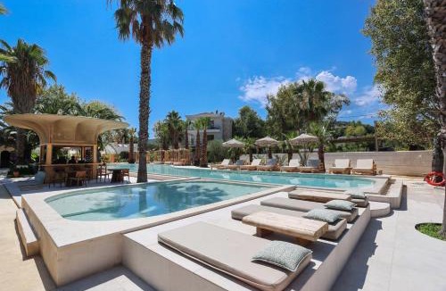 Pefkochori Apartment | NŪSA suites & villas