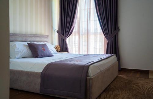 Sakës Hotel | N'Log N'Skuraj Hotel