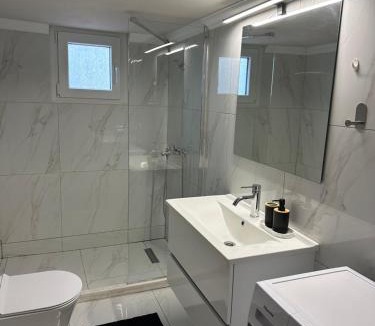Makri Apartment | Natalie's Apartments
