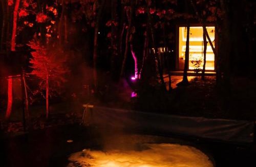 Komogllavë Apartment | Natural Pool & SPA