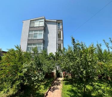 Qerek Apartment | Nature & Sea Escape Spacious Family Villa