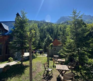 Valbone Hotel | Natyra balcony