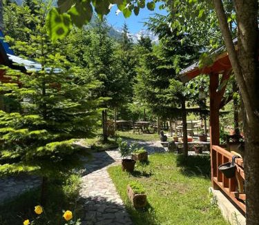 Valbone Hotel | Natyra balcony