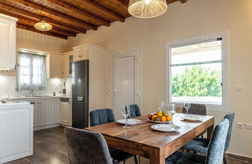 Agia Anna House | Naxian Queen Luxury Villas & Suites