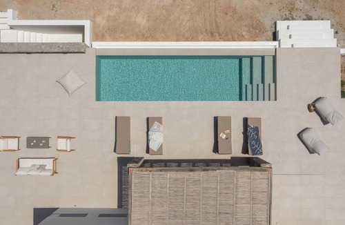 Naousa Villa | Near Naousa |3BR Villa| Private Pool |Villa Candia