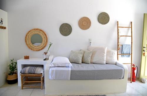 Loutra Apartment | Nefeli Suites Kythnos
