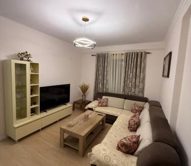 Kamez Apartment | Nene Tereza Airport Apartment