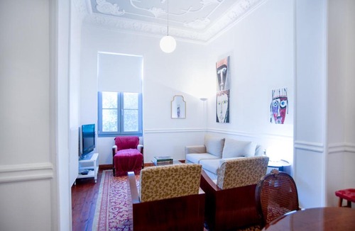 Agios Panteleimonas Apartment | Neoclassical House at Metro Station Attiki