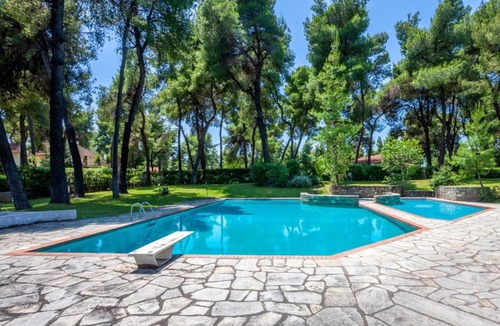 Sane Villa | NeonChic Jacuzzi and Pool Villa