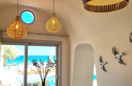 Karterados House | Nerea Seaside VIlla on the Beach