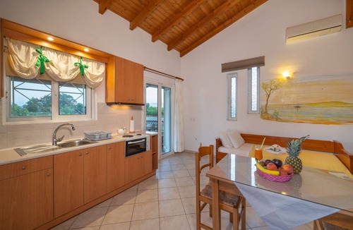 Pylos-Nestoras House | Nerine House