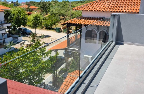 Sarti Condo | New Horizon Sarti - Double Room with Balcony G2