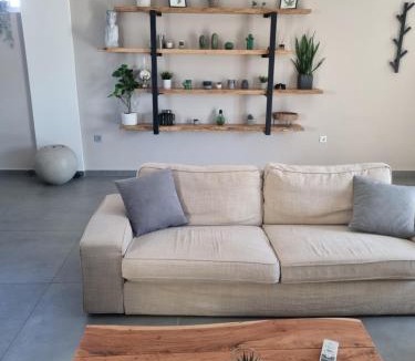 Spata-Artemida Apartment | New minimal apartment,10' from Athens airport