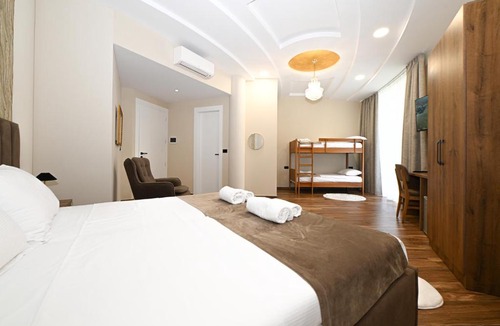 Dajt Hotel | New York G Hotel Dajt Tirana