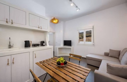 Exo Gialos Apartment | NG Petrino Private Jacuzzi