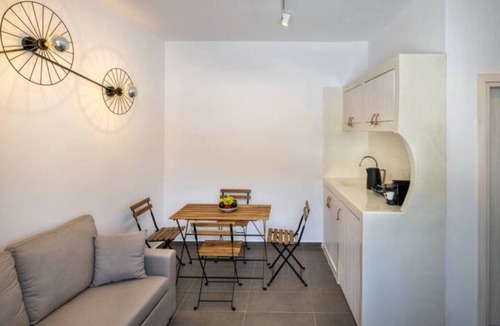 Exo Gialos Apartment | NG Petrino Private Jacuzzi