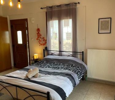 Taxiarkhis Apartment | Niki's Paradise View
