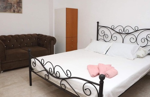 Keramidi Apartment | Nikolaou Apartments Ground Floor