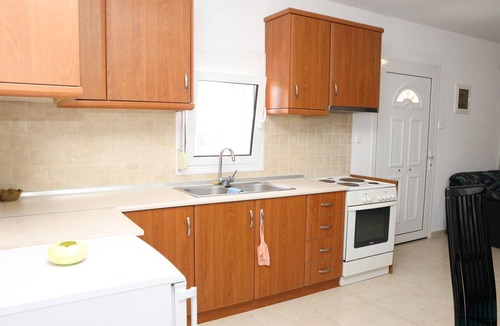 Keramidi Apartment | Nikolaou Apartments Upper Floor
