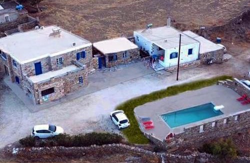 Paros Villa | NikoRamaVilla Paros with swimming poll and BBQ for 21 guests
