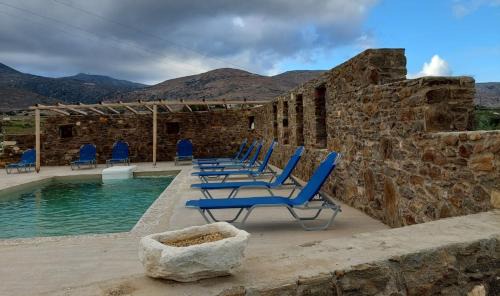 Paros Villa | NikoRamaVilla Paros with swimming poll and BBQ for 21 guests