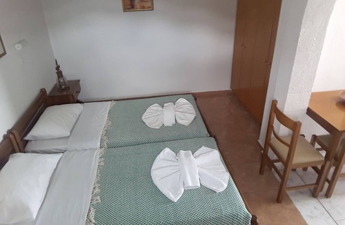 Livadia House | NIKOS STUDIOS WITH GREAT SEA VIEW