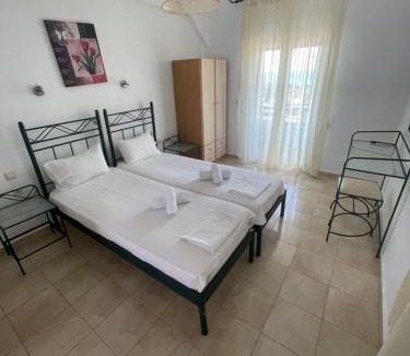 Elafonisos Hotel | Niriides Rooms