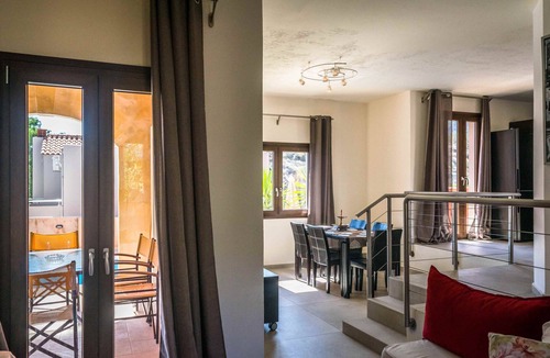 Hersonissos Centre Villa | Niriides Villas | Dafne | Villa 3-bedrooms with private pool