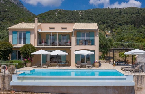 Barbati Villa | Nissaki 3 Bedroom Hampton Style Villa near to Glyfa Taverna & the beach